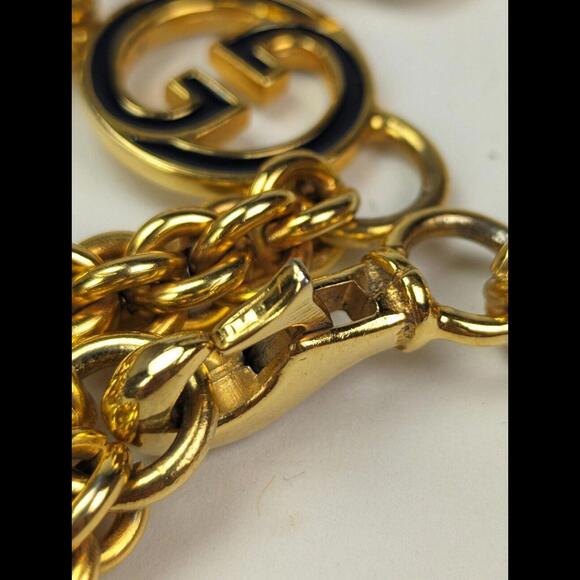 [SOLD] VINTAGE GUCCI Women's 32" Chain Belt 75cm Enamel & 18K Plated Gold Italy - Picture 4 of 6